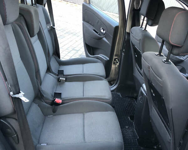 Коричневий Рено Гранд Сценік, об'ємом двигуна 1.5 л та пробігом 237 тис. км за 8399 $, фото 29 на Automoto.ua