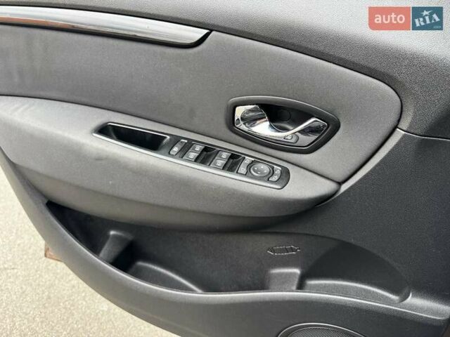 Коричневый Рено Гранд Сценик, объемом двигателя 1.6 л и пробегом 246 тыс. км за 9900 $, фото 18 на Automoto.ua