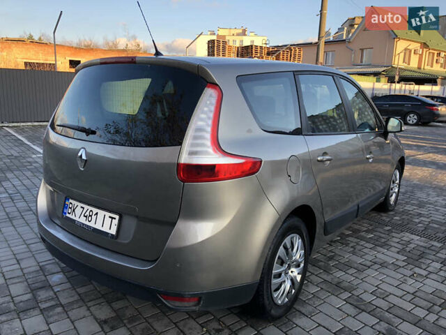 Коричневий Рено Гранд Сценік, об'ємом двигуна 1.5 л та пробігом 237 тис. км за 8399 $, фото 16 на Automoto.ua