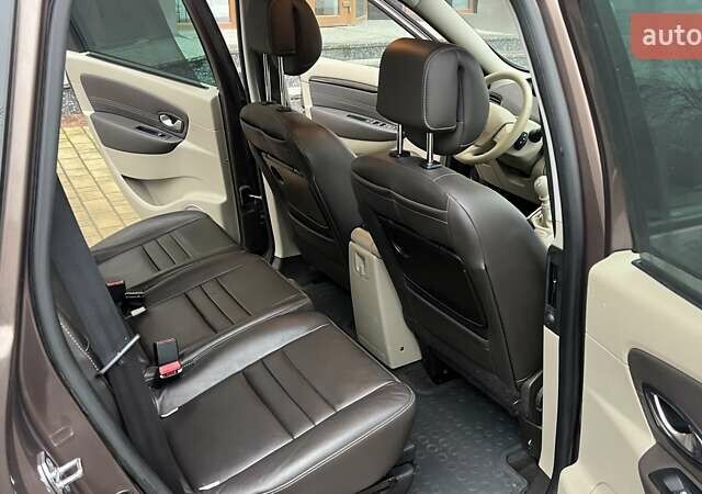 Коричневый Рено Гранд Сценик, объемом двигателя 1.6 л и пробегом 260 тыс. км за 8000 $, фото 13 на Automoto.ua