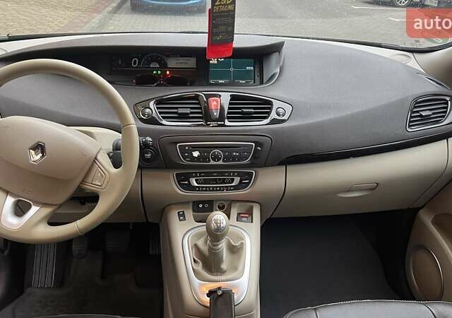 Коричневый Рено Гранд Сценик, объемом двигателя 1.6 л и пробегом 260 тыс. км за 8000 $, фото 7 на Automoto.ua