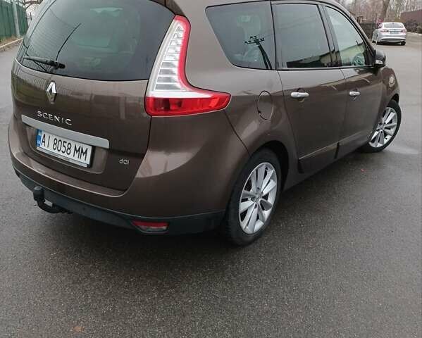 Коричневий Рено Гранд Сценік, об'ємом двигуна 1.6 л та пробігом 239 тис. км за 7600 $, фото 26 на Automoto.ua