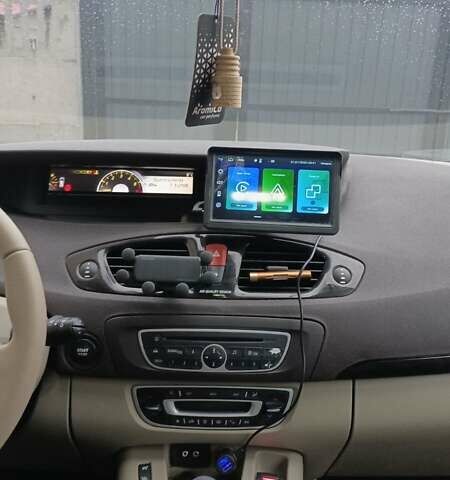 Коричневий Рено Гранд Сценік, об'ємом двигуна 1.6 л та пробігом 239 тис. км за 7600 $, фото 19 на Automoto.ua