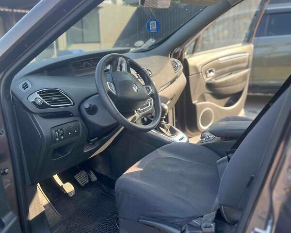 Коричневый Рено Гранд Сценик, объемом двигателя 1.6 л и пробегом 295 тыс. км за 7500 $, фото 8 на Automoto.ua