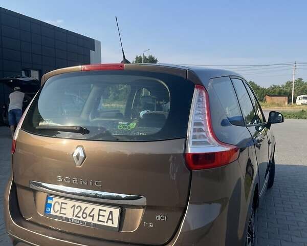 Коричневый Рено Гранд Сценик, объемом двигателя 1.6 л и пробегом 295 тыс. км за 7500 $, фото 3 на Automoto.ua