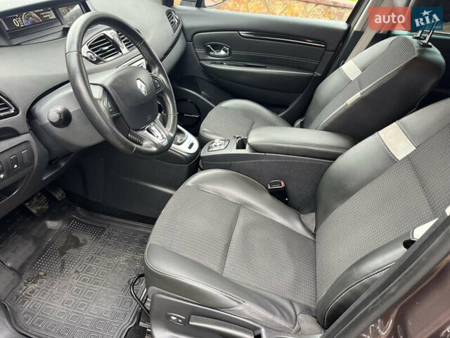 Коричневый Рено Гранд Сценик, объемом двигателя 2 л и пробегом 254 тыс. км за 9400 $, фото 38 на Automoto.ua