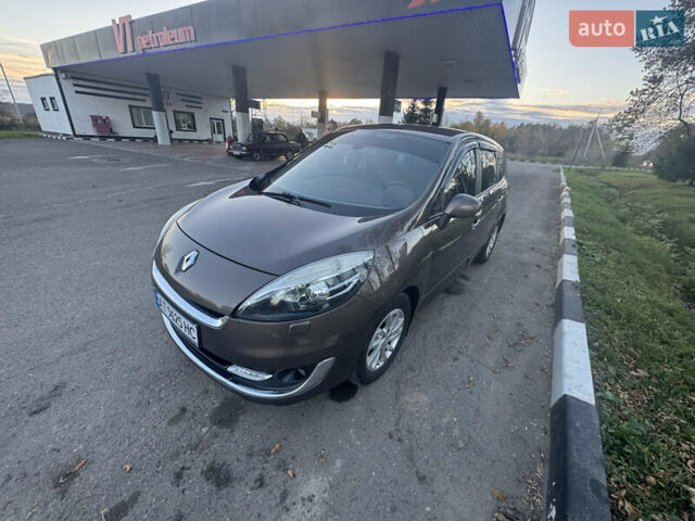 Коричневый Рено Гранд Сценик, объемом двигателя 1.46 л и пробегом 283 тыс. км за 9350 $, фото 17 на Automoto.ua