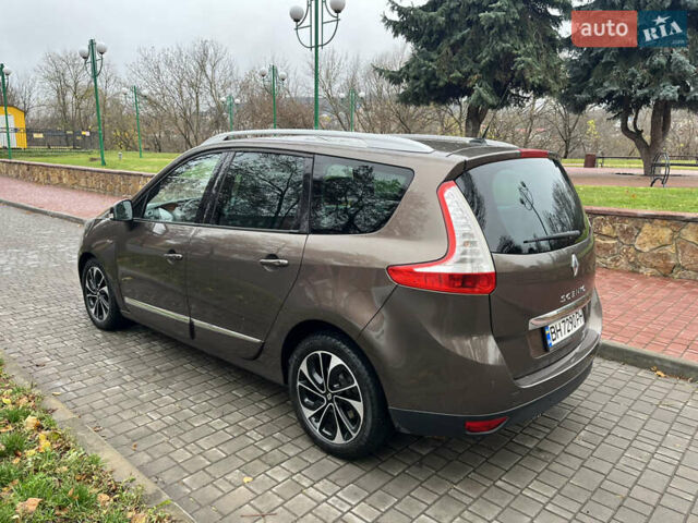 Коричневый Рено Гранд Сценик, объемом двигателя 2 л и пробегом 254 тыс. км за 9400 $, фото 15 на Automoto.ua