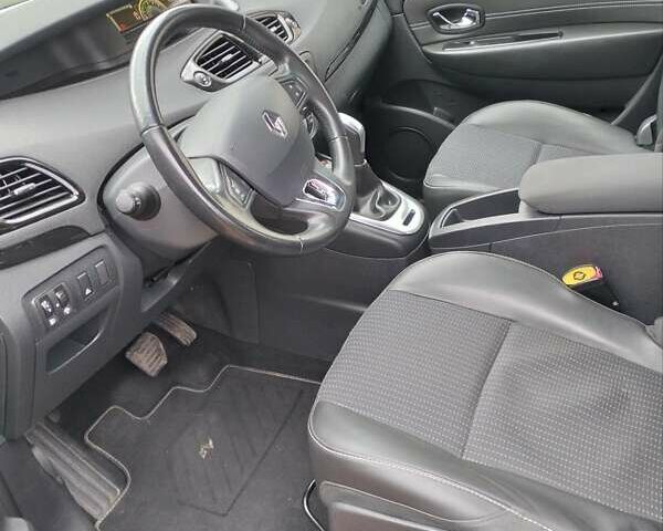 Коричневый Рено Гранд Сценик, объемом двигателя 1.5 л и пробегом 286 тыс. км за 8900 $, фото 9 на Automoto.ua