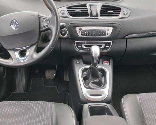 Коричневый Рено Гранд Сценик, объемом двигателя 1.5 л и пробегом 286 тыс. км за 8900 $, фото 5 на Automoto.ua