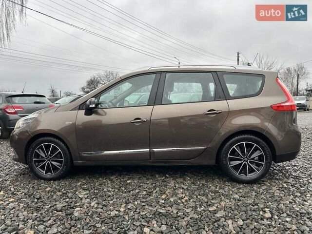 Коричневый Рено Гранд Сценик, объемом двигателя 1.6 л и пробегом 265 тыс. км за 9500 $, фото 13 на Automoto.ua