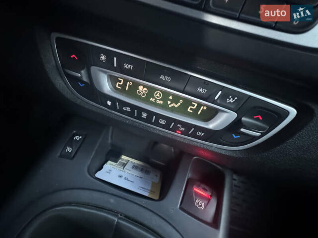 Коричневый Рено Гранд Сценик, объемом двигателя 1.46 л и пробегом 283 тыс. км за 9350 $, фото 31 на Automoto.ua