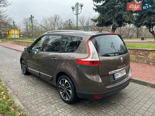 Коричневый Рено Гранд Сценик, объемом двигателя 2 л и пробегом 254 тыс. км за 9400 $, фото 16 на Automoto.ua