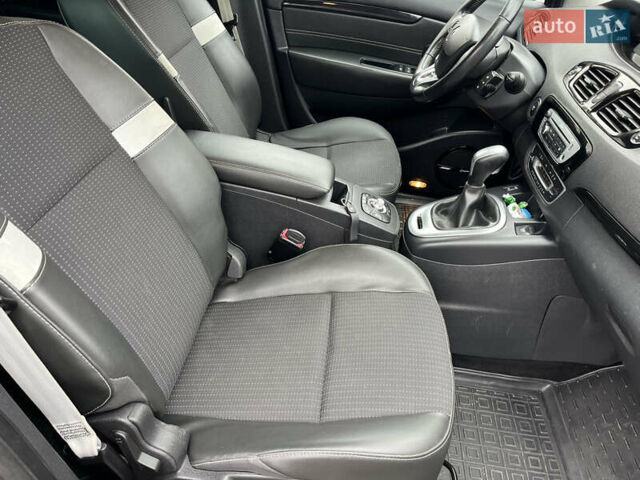 Коричневый Рено Гранд Сценик, объемом двигателя 2 л и пробегом 254 тыс. км за 9400 $, фото 48 на Automoto.ua