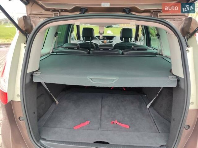 Коричневий Рено Гранд Сценік, об'ємом двигуна 1.6 л та пробігом 152 тис. км за 10800 $, фото 39 на Automoto.ua