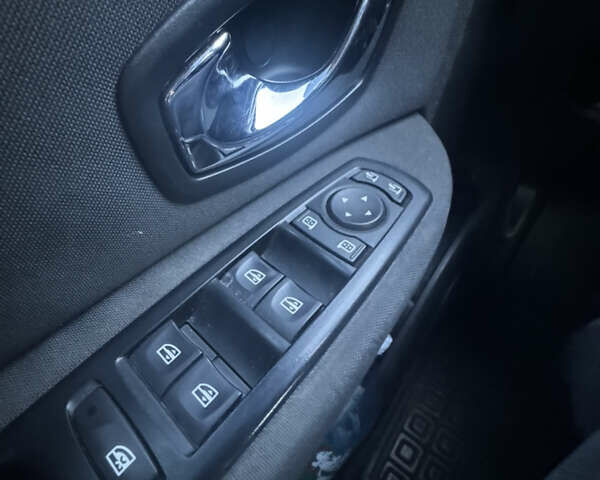 Коричневый Рено Гранд Сценик, объемом двигателя 1.46 л и пробегом 283 тыс. км за 9350 $, фото 36 на Automoto.ua