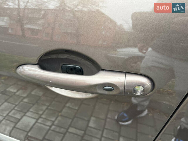 Коричневый Рено Гранд Сценик, объемом двигателя 2 л и пробегом 254 тыс. км за 9400 $, фото 51 на Automoto.ua