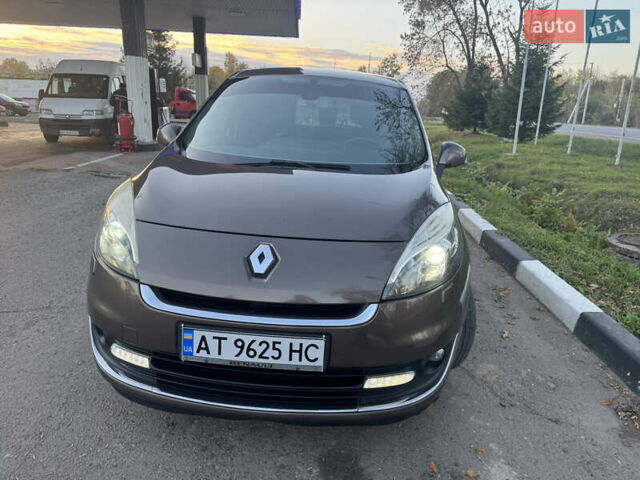 Коричневый Рено Гранд Сценик, объемом двигателя 1.46 л и пробегом 283 тыс. км за 9350 $, фото 2 на Automoto.ua