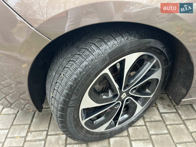 Коричневый Рено Гранд Сценик, объемом двигателя 2 л и пробегом 254 тыс. км за 9600 $, фото 49 на Automoto.ua