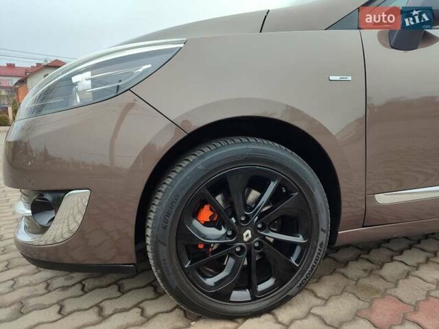 Коричневий Рено Гранд Сценік, об'ємом двигуна 1.6 л та пробігом 152 тис. км за 10800 $, фото 16 на Automoto.ua