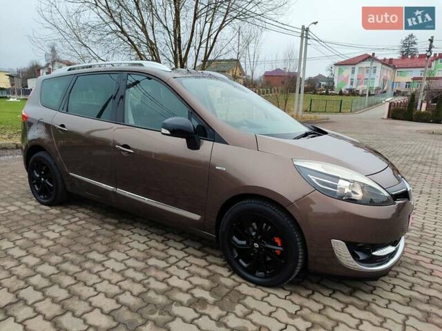 Коричневий Рено Гранд Сценік, об'ємом двигуна 1.6 л та пробігом 152 тис. км за 10800 $, фото 4 на Automoto.ua