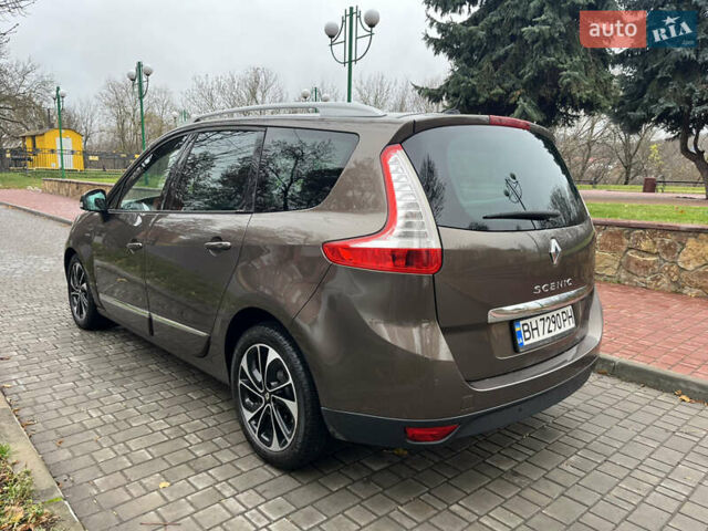 Коричневый Рено Гранд Сценик, объемом двигателя 2 л и пробегом 254 тыс. км за 9400 $, фото 18 на Automoto.ua