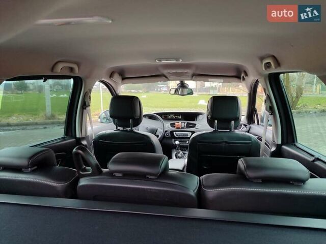 Коричневий Рено Гранд Сценік, об'ємом двигуна 1.6 л та пробігом 152 тис. км за 10800 $, фото 37 на Automoto.ua