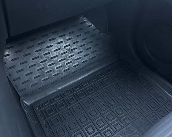 Коричневый Рено Гранд Сценик, объемом двигателя 1.46 л и пробегом 283 тыс. км за 9350 $, фото 24 на Automoto.ua