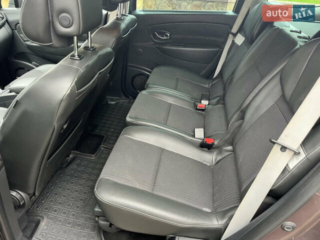 Коричневый Рено Гранд Сценик, объемом двигателя 2 л и пробегом 254 тыс. км за 9600 $, фото 37 на Automoto.ua