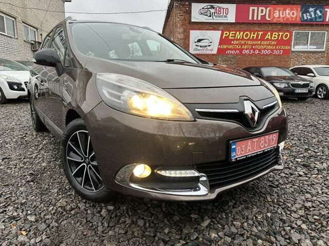 Коричневый Рено Гранд Сценик, объемом двигателя 1.6 л и пробегом 265 тыс. км за 9500 $, фото 7 на Automoto.ua