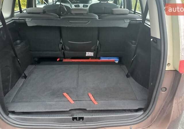 Коричневый Рено Гранд Сценик, объемом двигателя 1.5 л и пробегом 200 тыс. км за 8990 $, фото 2 на Automoto.ua