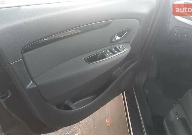 Коричневый Рено Гранд Сценик, объемом двигателя 1.5 л и пробегом 200 тыс. км за 8990 $, фото 24 на Automoto.ua