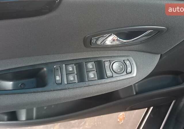 Коричневый Рено Гранд Сценик, объемом двигателя 1.5 л и пробегом 200 тыс. км за 8990 $, фото 27 на Automoto.ua