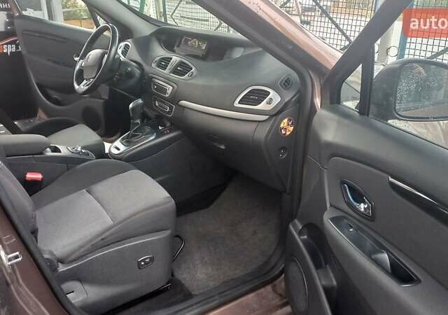 Коричневый Рено Гранд Сценик, объемом двигателя 1.5 л и пробегом 273 тыс. км за 8999 $, фото 16 на Automoto.ua