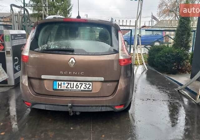 Коричневый Рено Гранд Сценик, объемом двигателя 1.5 л и пробегом 200 тыс. км за 8990 $, фото 7 на Automoto.ua