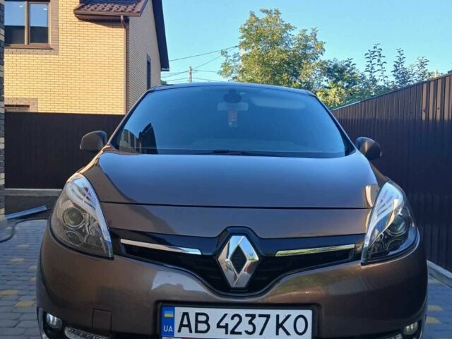 Коричневий Рено Гранд Сценік, об'ємом двигуна 1.5 л та пробігом 290 тис. км за 9400 $, фото 1 на Automoto.ua