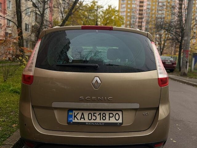 Коричневий Рено Гранд Сценік, об'ємом двигуна 1.5 л та пробігом 212 тис. км за 9200 $, фото 3 на Automoto.ua