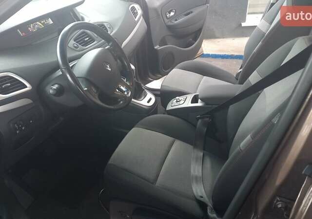 Коричневый Рено Гранд Сценик, объемом двигателя 1.5 л и пробегом 200 тыс. км за 8990 $, фото 22 на Automoto.ua