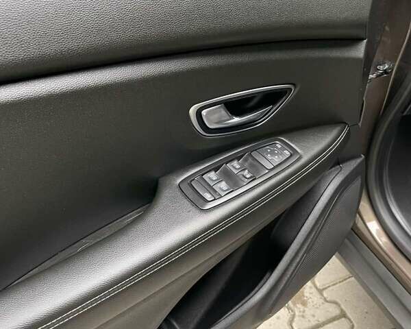 Коричневий Рено Гранд Сценік, об'ємом двигуна 1.46 л та пробігом 216 тис. км за 15350 $, фото 26 на Automoto.ua