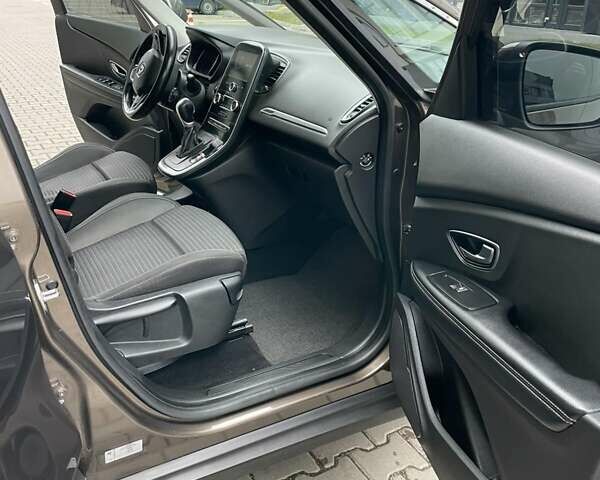 Коричневий Рено Гранд Сценік, об'ємом двигуна 1.46 л та пробігом 216 тис. км за 15350 $, фото 24 на Automoto.ua