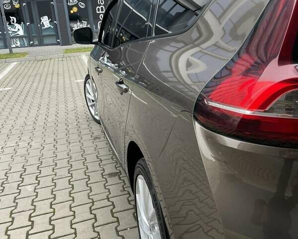 Коричневий Рено Гранд Сценік, об'ємом двигуна 1.46 л та пробігом 216 тис. км за 15350 $, фото 11 на Automoto.ua