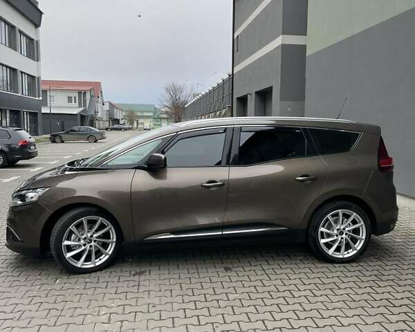 Коричневий Рено Гранд Сценік, об'ємом двигуна 1.46 л та пробігом 216 тис. км за 15350 $, фото 5 на Automoto.ua