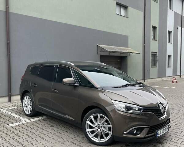 Коричневий Рено Гранд Сценік, об'ємом двигуна 1.46 л та пробігом 216 тис. км за 15350 $, фото 4 на Automoto.ua