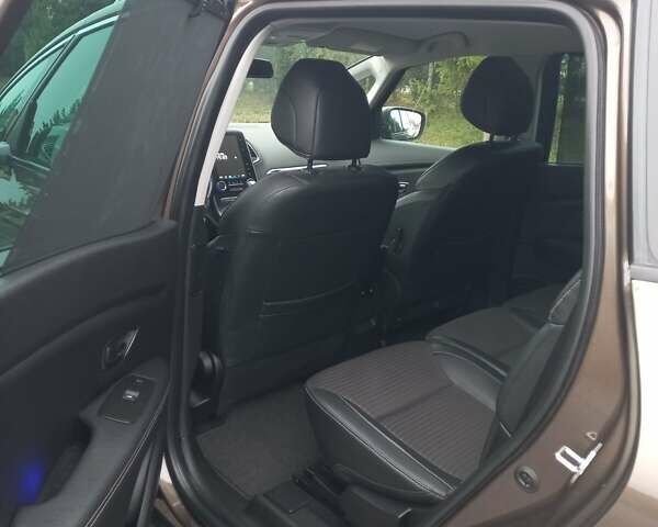 Коричневый Рено Гранд Сценик, объемом двигателя 1.5 л и пробегом 180 тыс. км за 17500 $, фото 21 на Automoto.ua