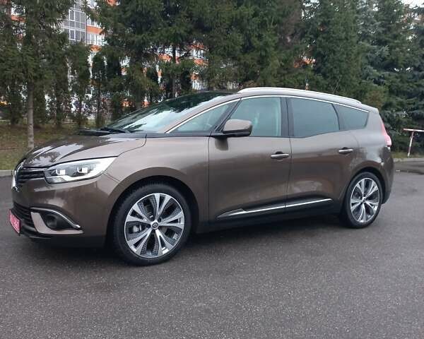 Коричневый Рено Гранд Сценик, объемом двигателя 1.5 л и пробегом 180 тыс. км за 17500 $, фото 2 на Automoto.ua