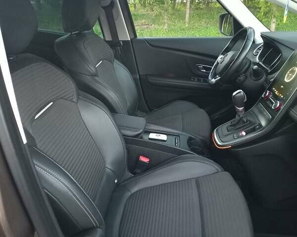 Коричневый Рено Гранд Сценик, объемом двигателя 1.5 л и пробегом 179 тыс. км за 17900 $, фото 38 на Automoto.ua