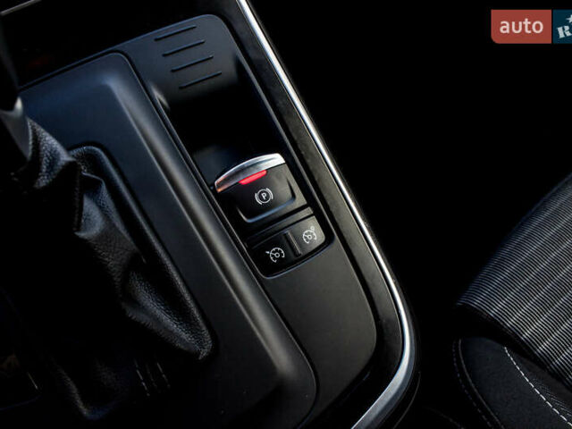 Коричневый Рено Гранд Сценик, объемом двигателя 0 л и пробегом 198 тыс. км за 16500 $, фото 50 на Automoto.ua