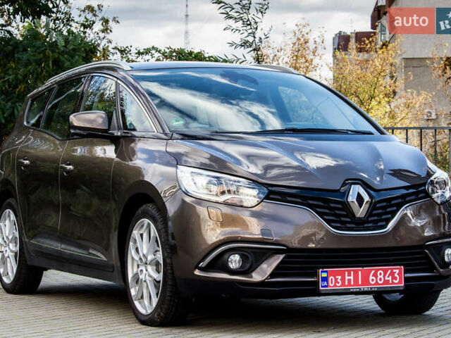 Коричневый Рено Гранд Сценик, объемом двигателя 0 л и пробегом 198 тыс. км за 16500 $, фото 1 на Automoto.ua