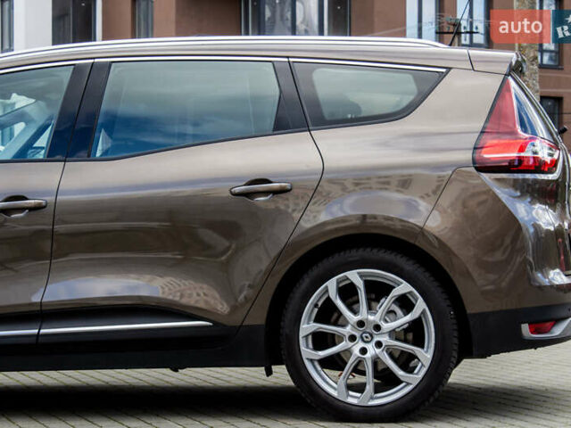 Коричневый Рено Гранд Сценик, объемом двигателя 0 л и пробегом 198 тыс. км за 16500 $, фото 6 на Automoto.ua