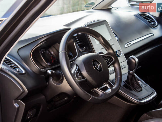 Коричневый Рено Гранд Сценик, объемом двигателя 0 л и пробегом 198 тыс. км за 16500 $, фото 28 на Automoto.ua